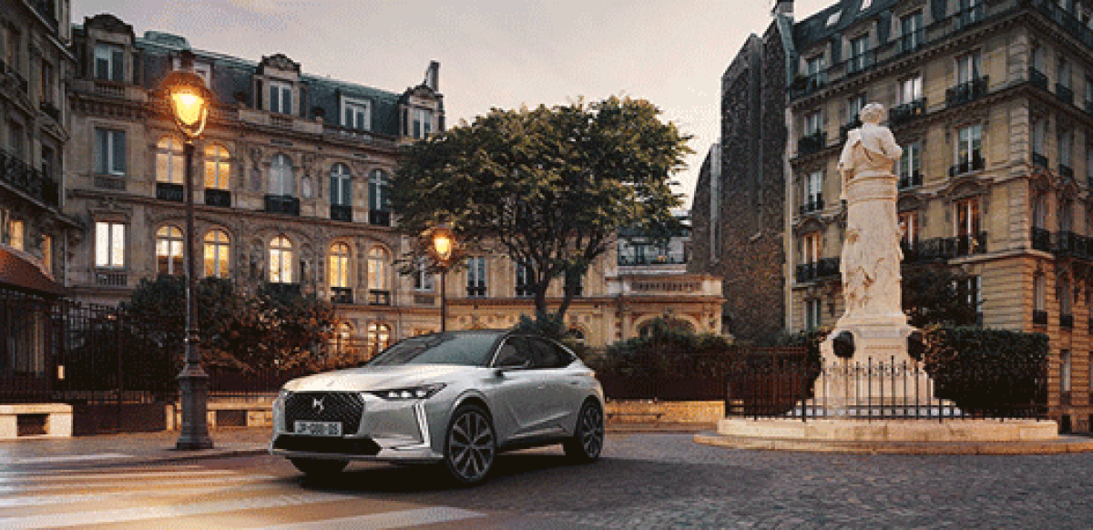 Used DS4 on a street in Paris
