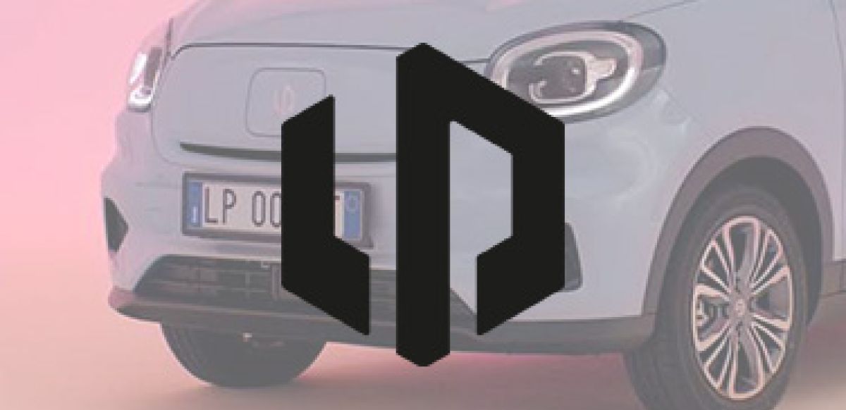 A Leapmotor T03 model on a pink background with the brand logo in front. 