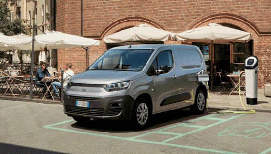 colosseum-grey-fiat-doblo-parked-outside-charging