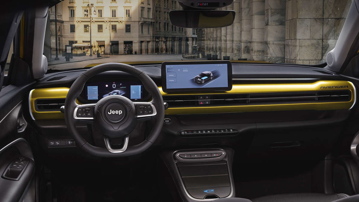 jeep avenger interior city view